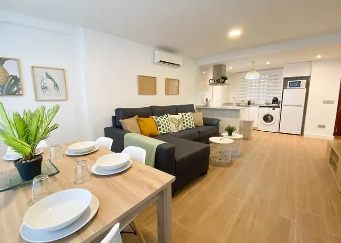 Moderno Centrico Con Piscina Апартаменты